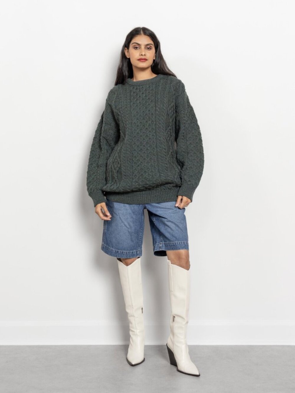 GREEN IRISH WOOL Cable Knit Winter Jumper Crew Neck / Medium - Picture 3 of 10